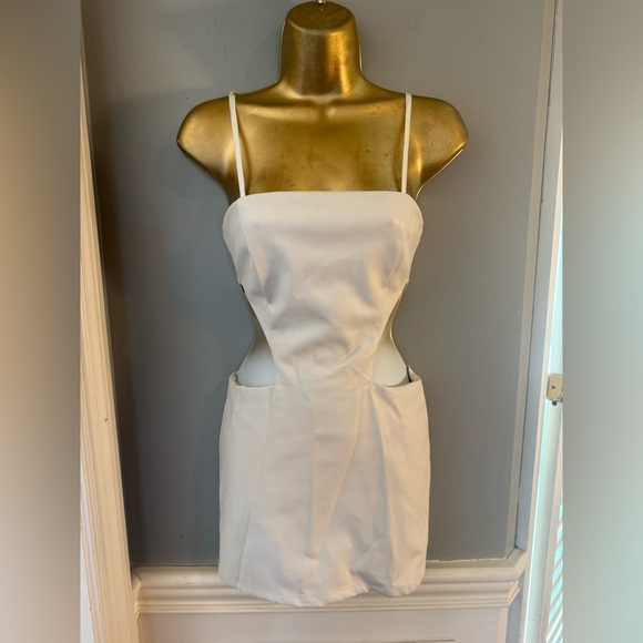 Superdown White Faux Leather Cutout Mini Dress Women’s XS NWT - Picture 6 of 6